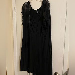 Hot topic lace up lace sleeved dress Size 4